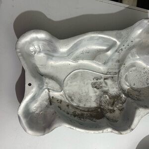 Vintage Bunny Cake Pan